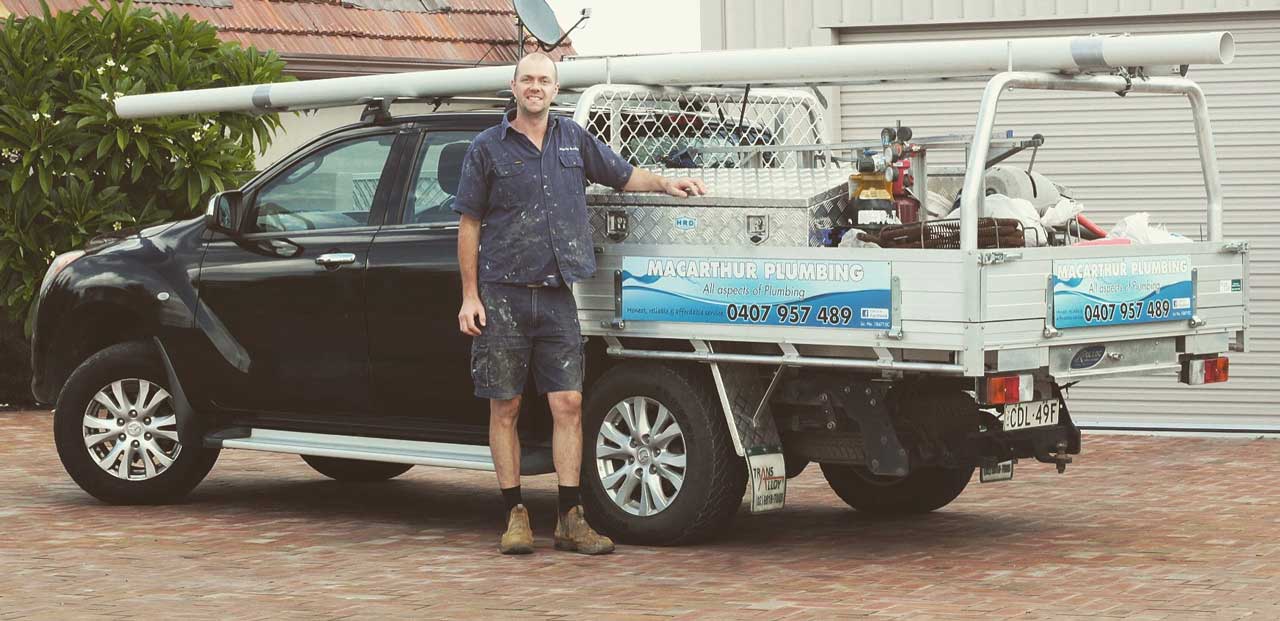 Kiama Plumber, Dave Carpenter at his plumbing ute.